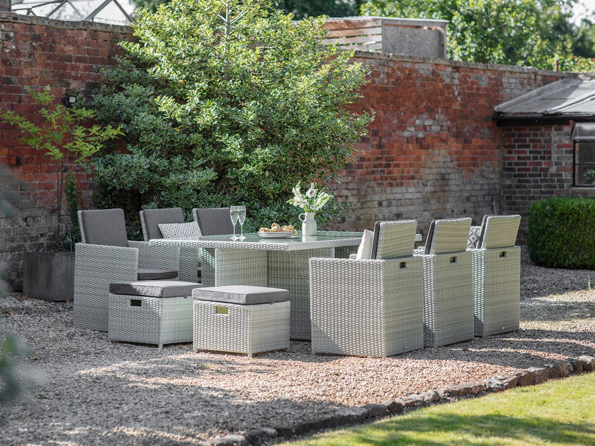 6 Seater Luxury Wicker Cube Dining Set