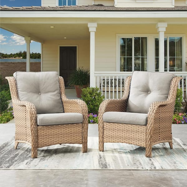 Outdoor Wicker Patio Chair