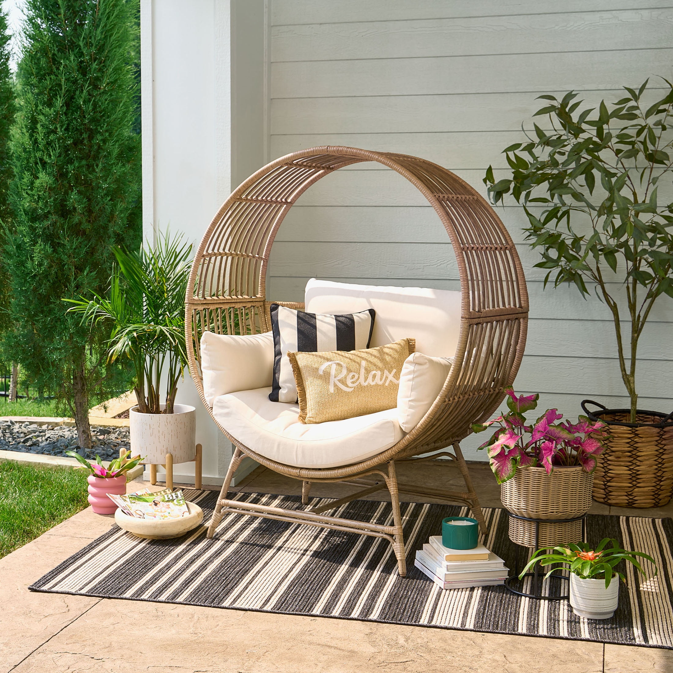 Curved Rattan Egg Chair Set