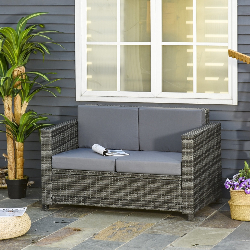 Wicker Loveseat for Cozy Outdoor Seating